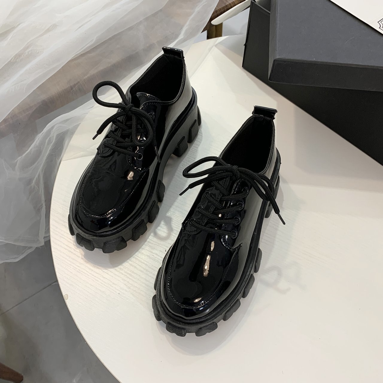 Sepatu-Bot-Musim-Gugur-Sepatu-Platform-Wanita-Sneakers-Chunky-Tumit-Tipis-Sepatu-Bot-Punk-Hitam-Sepatu-2