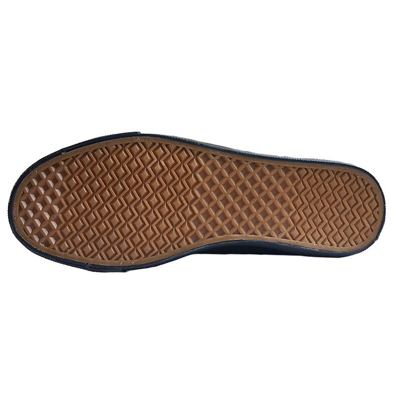Sepatu-Kanvas-Musim-Semi-Musim-Panas-Baru-Datang-Sepatu-Hitam-Hak-Datar-Pria-Sepatu-Kasual-Merek-4