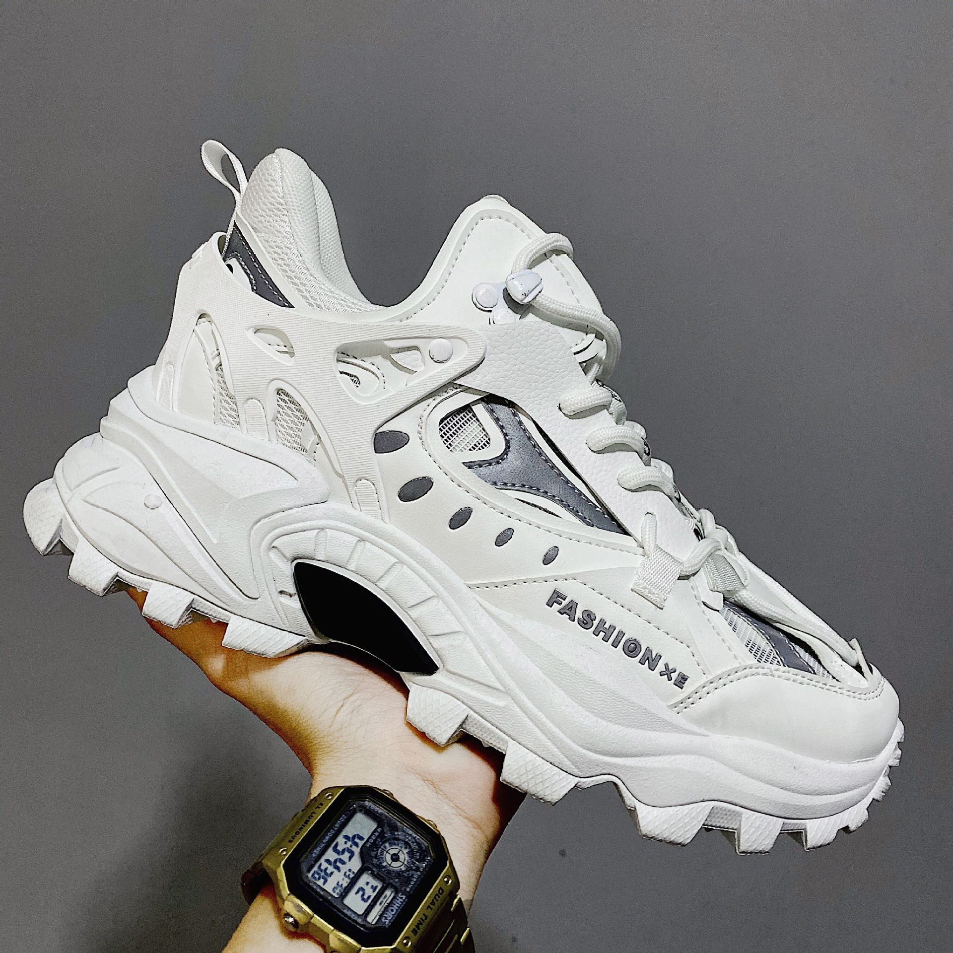 Sepatu-Kasual-Pria-Musim-Semi-dan-Gugur-Fashion-Baru-Sneakers-Platform-Bawah-Tebal-Sepatu-Nyaman-Penambah-3