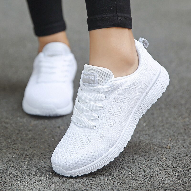 Sneakers-Wanita-Musim-Panas-Sepatu-Wanita-Datar-Sneakers-Wanita-Ringan-Bersirkulasi-Sepatu-Vulkanisasi-Luar-Ruangan-Sepatu-1